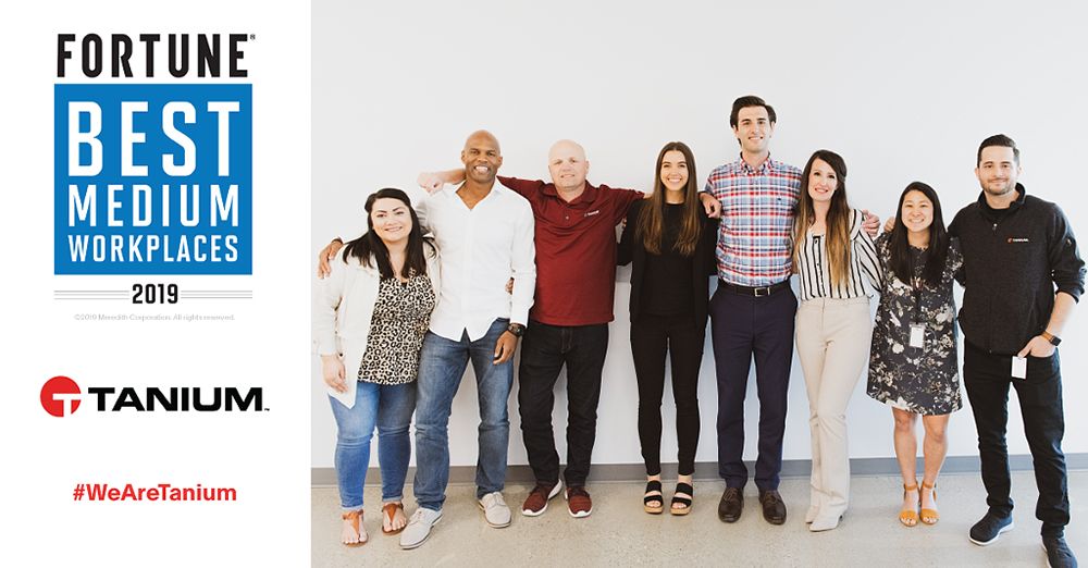Tanium team group photo with Fortune Best Medium Workplaces 2019 award